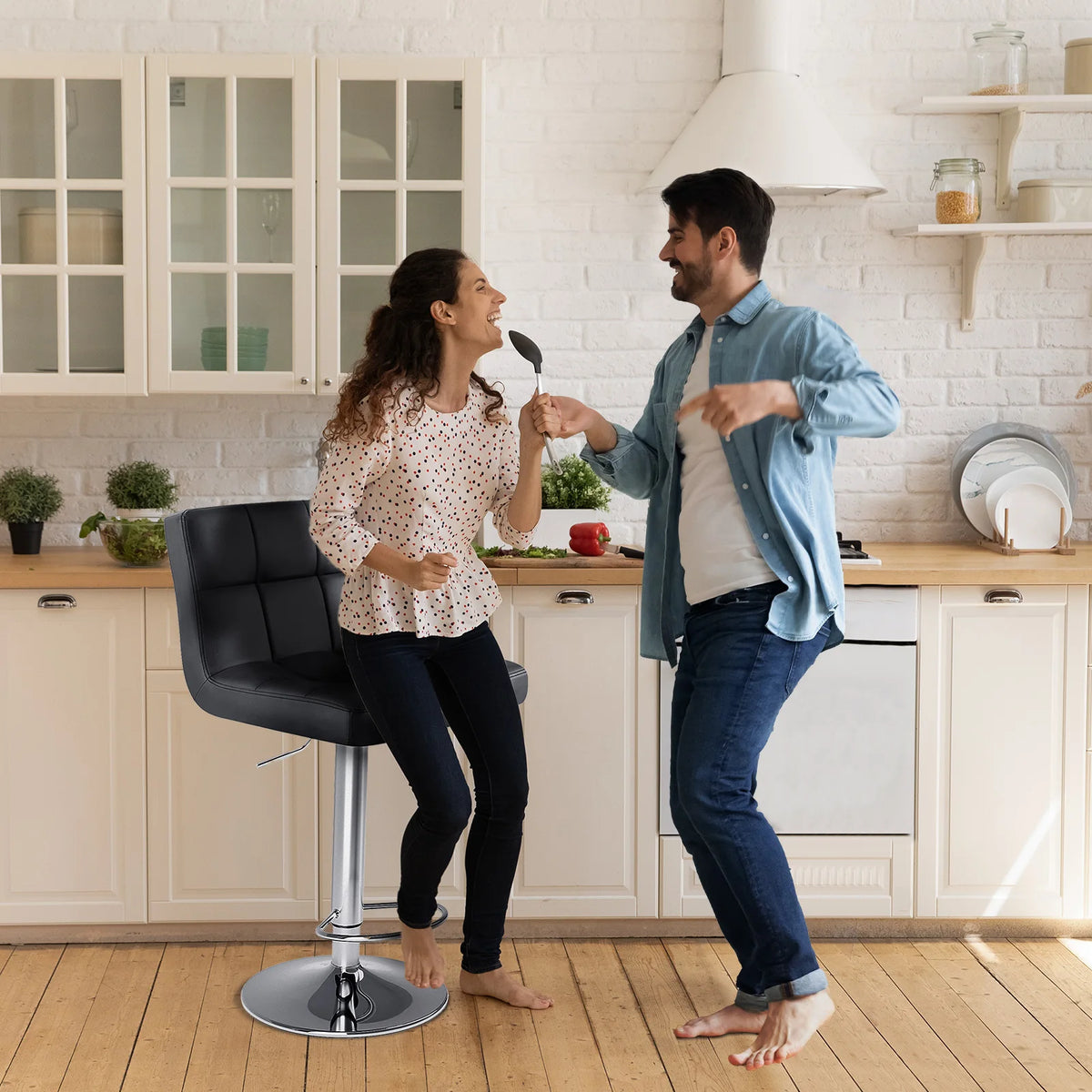 2 PU Leather Swivel Bar Stools with Adjustable Height