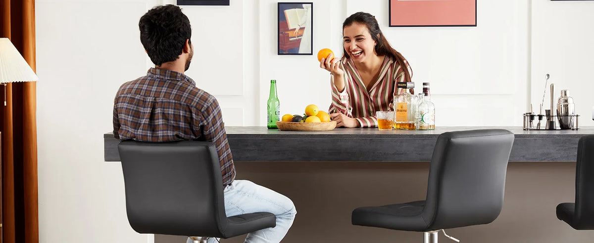 2 PU Leather Swivel Bar Stools with Adjustable Height